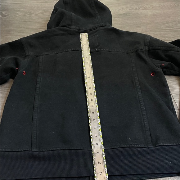 Lululemon black red Zip up hoodie jacket size small - Picture 15 of 15